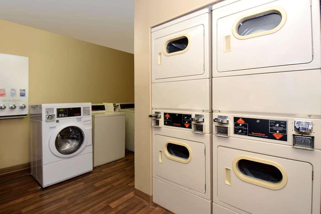 Extended Stay America Select Suites - Newport News - Oyster Point Εξωτερικό φωτογραφία