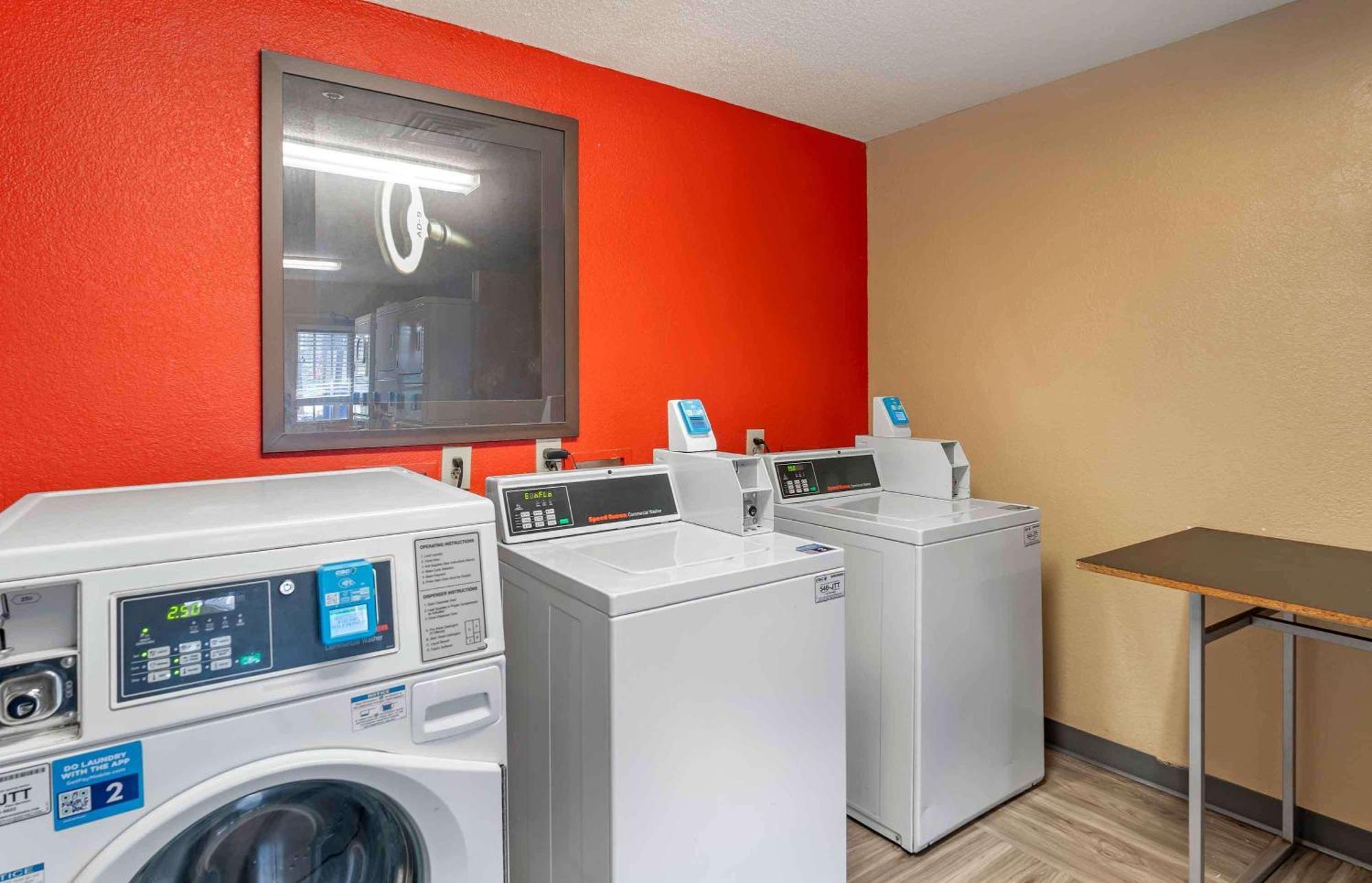 Extended Stay America Select Suites - Newport News - Oyster Point Εξωτερικό φωτογραφία