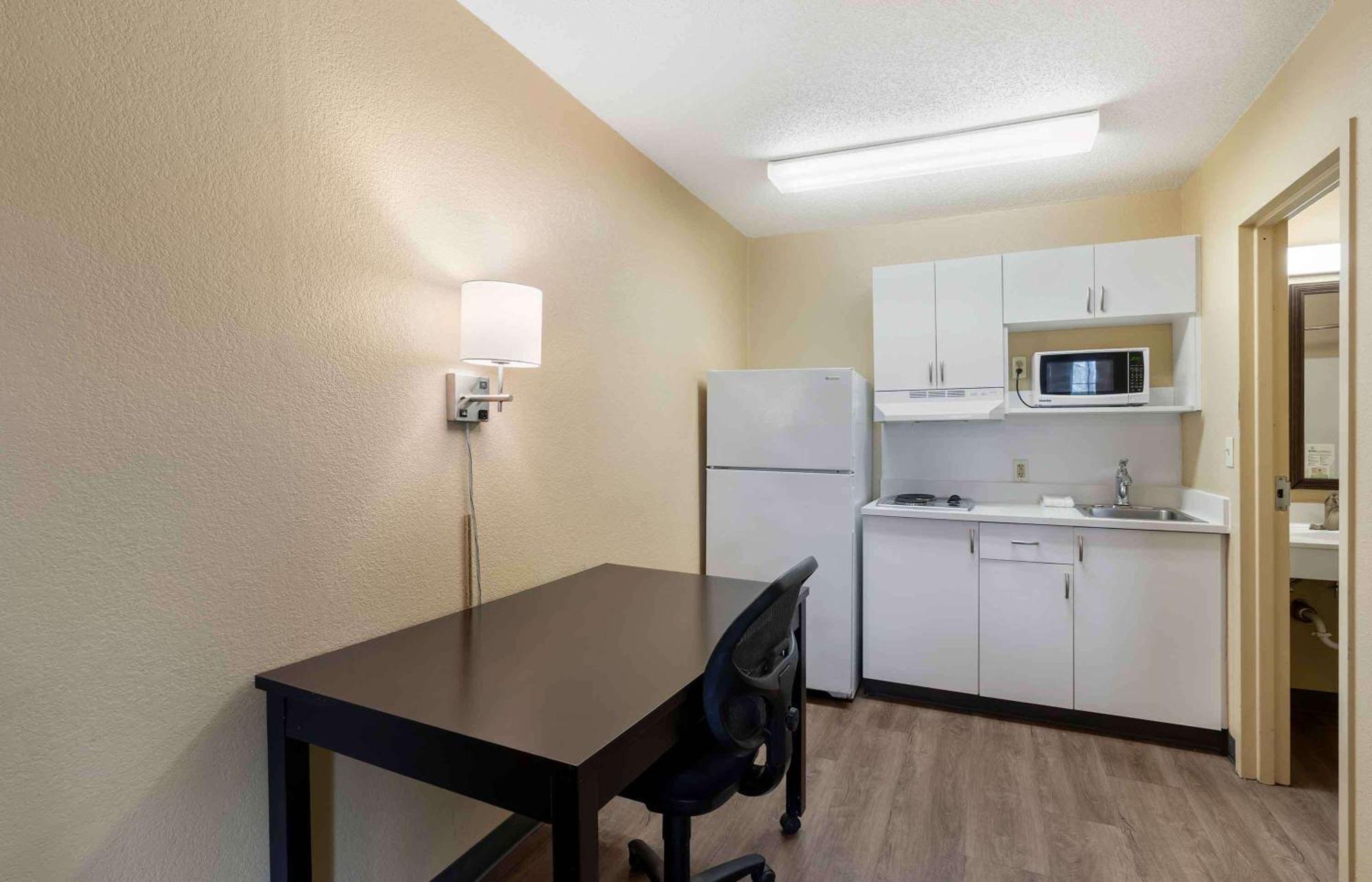 Extended Stay America Select Suites - Newport News - Oyster Point Εξωτερικό φωτογραφία