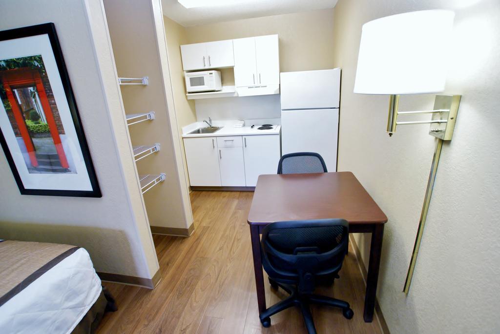 Extended Stay America Select Suites - Newport News - Oyster Point Εξωτερικό φωτογραφία