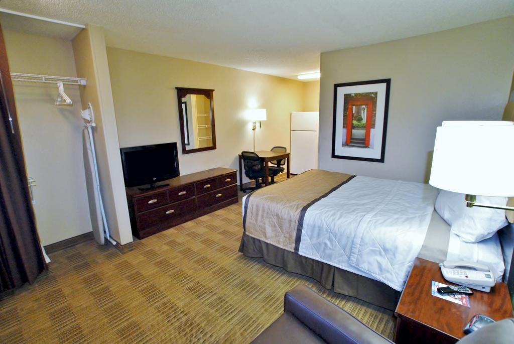 Extended Stay America Select Suites - Newport News - Oyster Point Εξωτερικό φωτογραφία